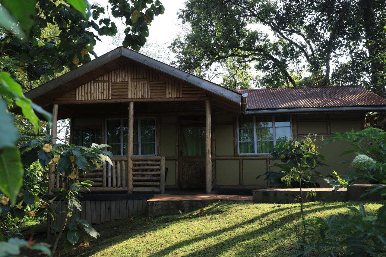 Nkuringo Bwindi Gorilla Lodge Exterior photo
