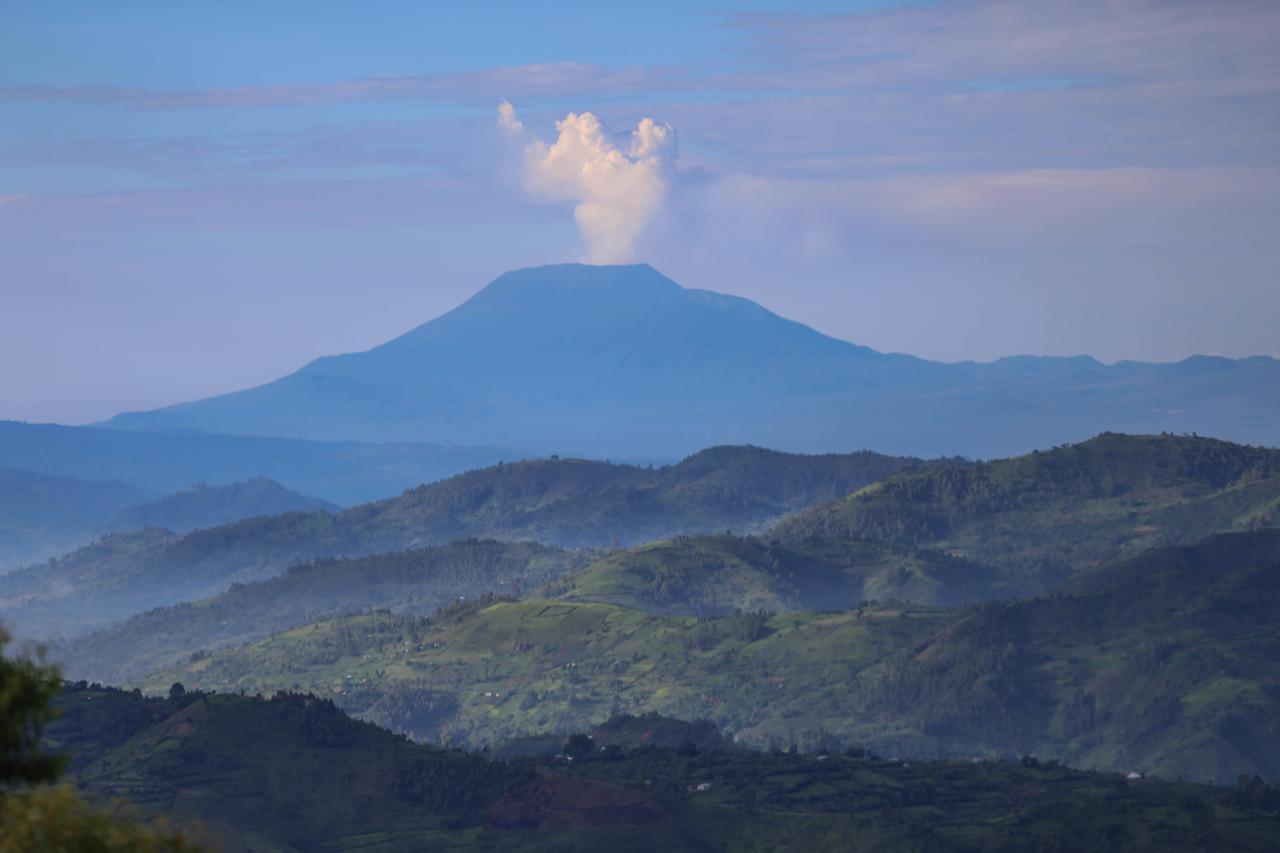 Nkuringo Bwindi Gorilla Lodge Exterior photo